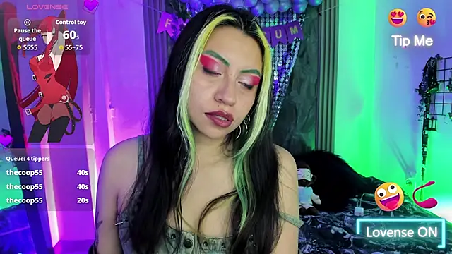 Snapshot of midory_ chatting on November 20, 4:01 am midory online show from November 20, 4:01 am