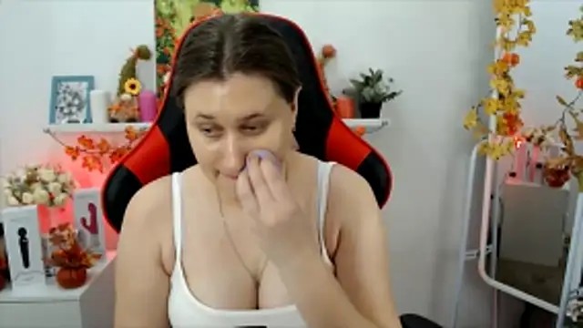 Lucky Lana online show from November 7, 2:44 am