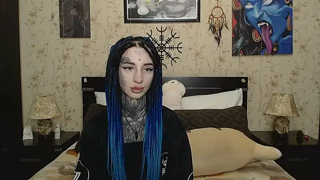 Snapshot of Velvetbat chatting on February 1, 7:07 am Velvetbat online show from February 1, 7:07 am