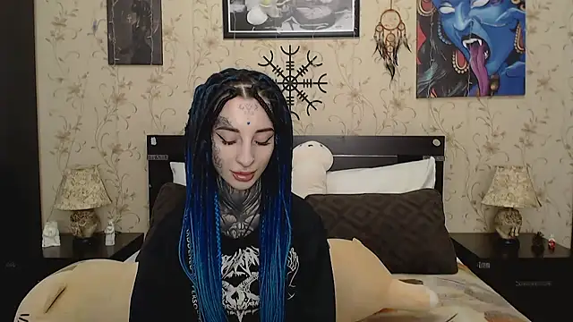 Snapshot of Velvetbat chatting on February 4, 7:14 am Velvetbat online show from February 4, 7:14 am