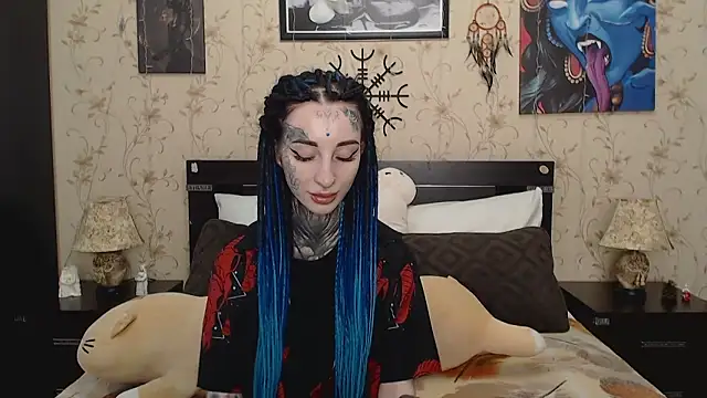 Snapshot of Velvetbat chatting on February 5, 7:02 am Velvetbat online show from February 5, 7:02 am