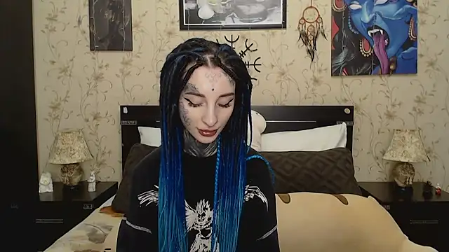 Snapshot of Velvetbat chatting on February 7, 7:01 am Velvetbat online show from February 7, 7:01 am