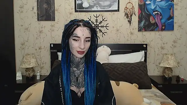 Snapshot of Velvetbat chatting on February 14, 6:21 am Velvetbat online show from February 14, 6:21 am