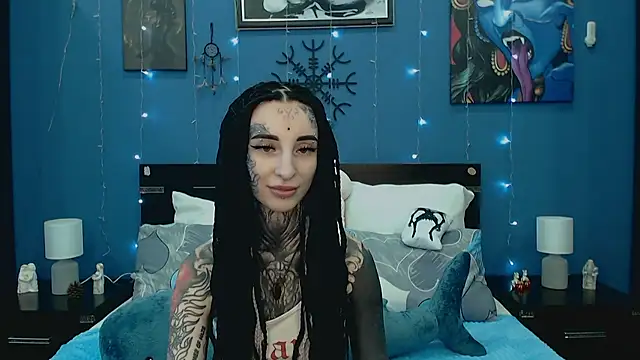 Snapshot of Velvetbat chatting on May 28, 7:05 am Velvetbat online show from May 28, 7:05 am