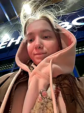 Snapshot of bambi_lu chatting on October 16, 4:41 pm bambi lu online show from October 16, 4:41 pm