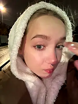 Snapshot of bambi_lu chatting on October 27, 6:01 pm bambi lu online show from October 27, 6:01 pm