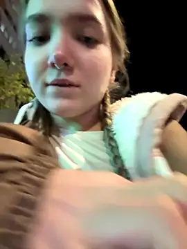 Snapshot of bambi_lu chatting on November 4, 5:34 pm bambi lu online show from November 4, 5:34 pm