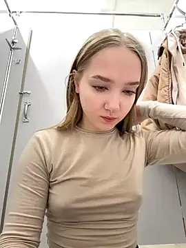 Snapshot of bambi_lu chatting on November 9, 6:06 pm bambi lu online show from November 9, 6:06 pm