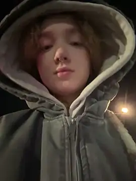 bambi lu online show from March 6, 7:43 pm