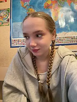 bambi lu online show from April 4, 3:31 pm