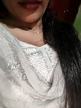 Eshwari Chopra online show from February 13, 4:14 pm