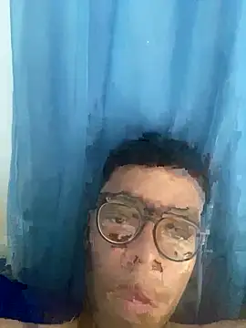 hiaguexxx online show from March 19, 1:40 pm