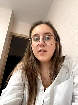 Snapshot of Vviikkssiikk chatting on September 26, 2:32 pm Vviikkssiikk online show from September 26, 2:32 pm