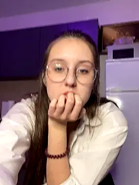 Snapshot of Vviikkssiikk chatting on October 16, 3:35 pm Vviikkssiikk online show from October 16, 3:35 pm