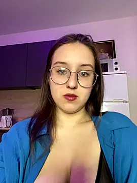 Snapshot of Vviikkssiikk chatting on October 19, 5:13 pm Vviikkssiikk online show from October 19, 5:13 pm