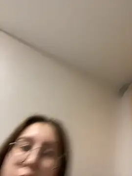 Snapshot of Vviikkssiikk chatting on October 26, 3:40 pm Vviikkssiikk online show from October 26, 3:40 pm