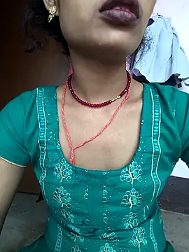 Eshna Dabral online show from October 29, 2:47 am