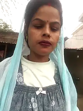 Eshna Dabral online show from October 31, 7:53 am