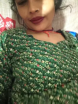 Eshna Dabral online show from November 2, 3:25 pm