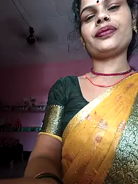 Eshna Dabral online show from November 3, 10:05 am