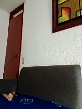 dulcewitch online show from December 18, 8:04 pm