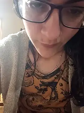 Camilitah online show from October 11, 12:15 pm