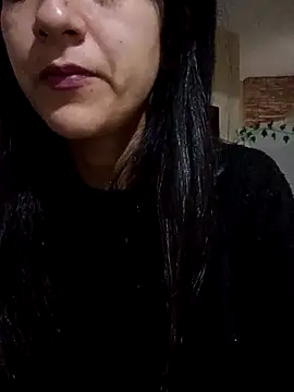 Camilitah online show from May 9, 1:05 pm