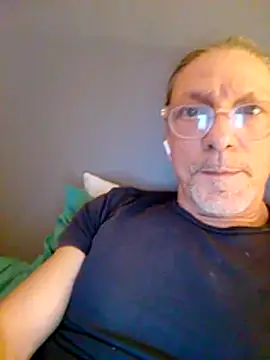 Snapshot of Deddyitalia3p chatting on November 20, 7:57 pm Deddyitalia3p online show from November 20, 7:57 pm