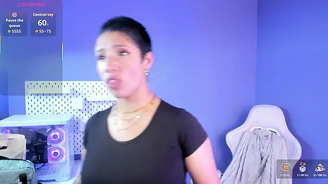 Snapshot of Elaine87_ chatting on October 17, 8:44 pm Elaine87 online show from October 17, 8:44 pm