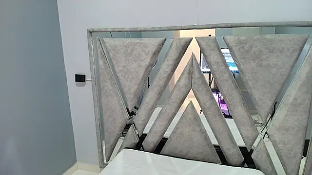 Snapshot of Elaine87_ chatting on October 24, 9:44 pm Elaine87 online show from October 24, 9:44 pm