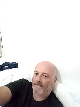 Snapshot of Alexis_Bull chatting on October 11, 8:13 am Alexis Bull online show from October 11, 8:13 am