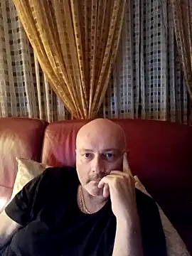 Snapshot of Alexis_Bull chatting on October 19, 9:59 pm Alexis Bull online show from October 19, 9:59 pm