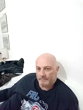 Snapshot of Alexis_Bull chatting on October 23, 11:09 am Alexis Bull online show from October 23, 11:09 am