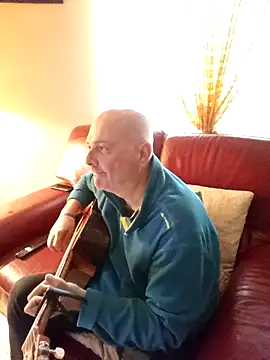 Snapshot of Alexis_Bull chatting on November 18, 2:10 pm Alexis Bull online show from November 18, 2:10 pm