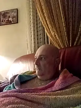 Snapshot of Alexis_Bull chatting on November 23, 11:37 pm Alexis Bull online show from November 23, 11:37 pm