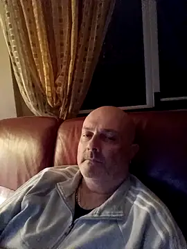 Snapshot of Alexis_Bull chatting on December 3, 10:41 pm Alexis Bull online show from December 3, 10:41 pm