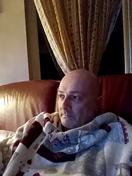 Snapshot of Alexis_Bull chatting on January 7, 11:51 pm Alexis Bull online show from January 7, 11:51 pm