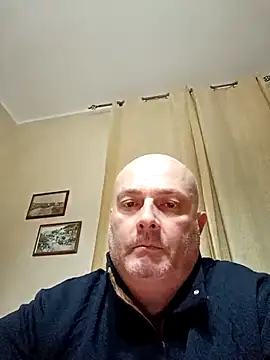 Snapshot of Alexis_Bull chatting on February 4, 1:33 am Alexis Bull online show from February 4, 1:33 am