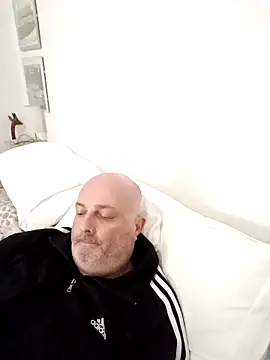 Snapshot of Alexis_Bull chatting on February 6, 5:49 pm Alexis Bull online show from February 6, 5:49 pm