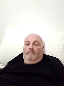 Snapshot of Alexis_Bull chatting on February 13, 8:49 pm Alexis Bull online show from February 13, 8:49 pm