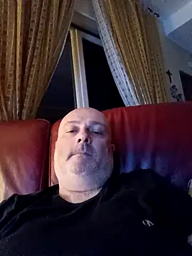 Snapshot of Alexis_Bull chatting on February 20, 11:49 pm Alexis Bull online show from February 20, 11:49 pm