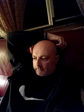 Snapshot of Alexis_Bull chatting on February 26, 11:26 pm Alexis Bull online show from February 26, 11:26 pm