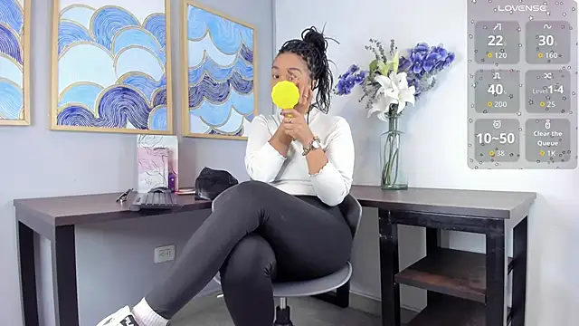 Snapshot of andrea_xoe_ chatting on October 14, 2:07 pm andrea xoe online show from October 14, 2:07 pm