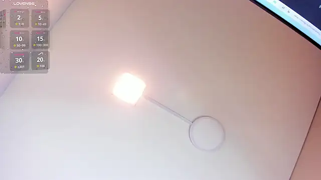 Snapshot of andrea_xoe_ chatting on November 12, 11:43 am andrea xoe online show from November 12, 11:43 am