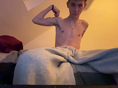 Snapshot of colar55x chatting on February 4, 12:49 am colar55x online show from February 4, 12:49 am