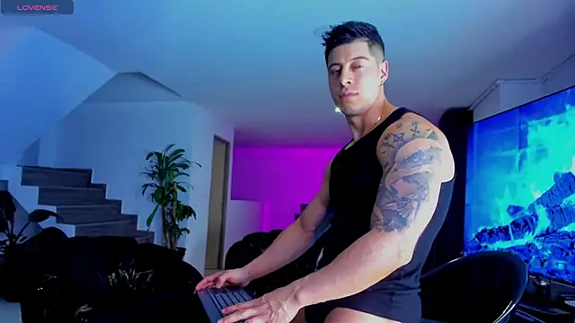 Lukas Green online show from April 14, 2:39 am