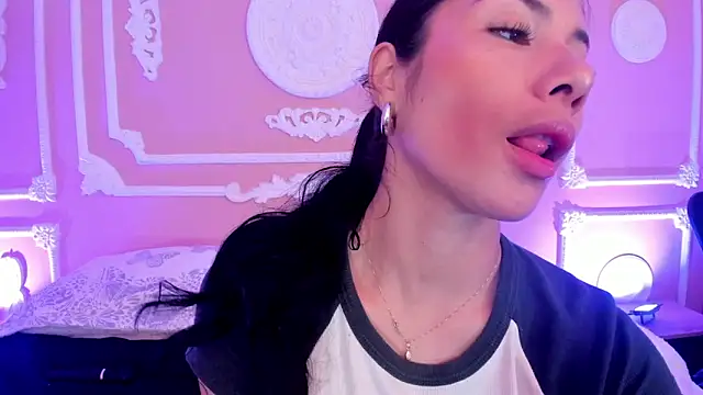ArianaReynoldss online show from September 12, 7:25 pm