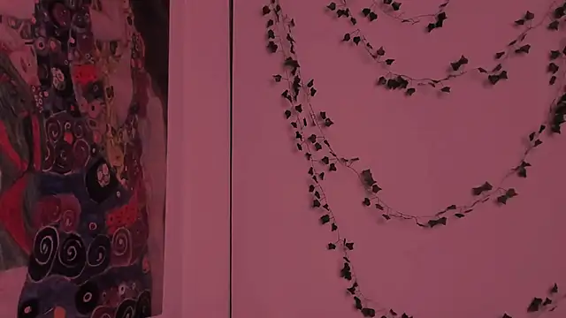 secret princess online show from October 31, 10:33 pm