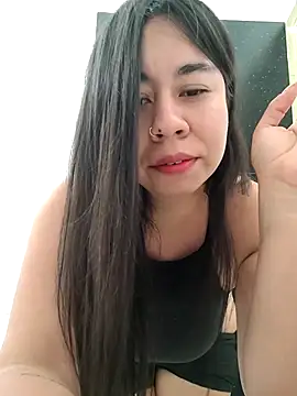 Snapshot of Yuli_Mars chatting on May 2, 3:39 pm Yuli Mars online show from May 2, 3:39 pm