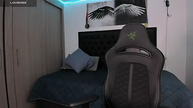 santi aesthetic online show from September 23, 3:42 am